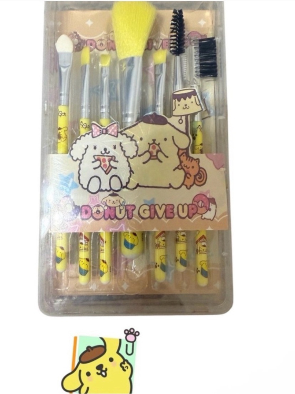 NEW SANRIO Pompompurin 7 piece Makeup Brush Set NWT